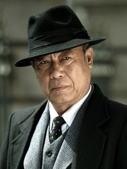 白狼剧情介绍_宅剧情