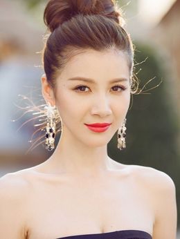 谁是真英雄剧情介绍_宅剧情