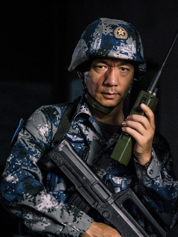 空降利刃剧情介绍_宅剧情