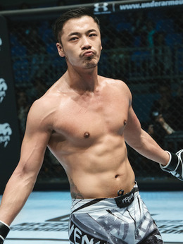 羞羞的铁拳剧情介绍_宅剧情