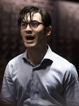 暴疯语剧情介绍_宅剧情