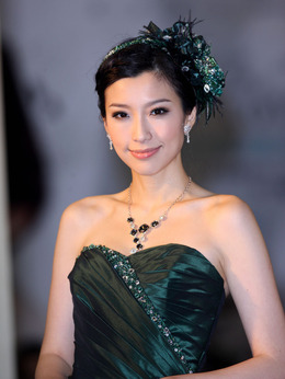 紫禁惊雷剧情介绍_宅剧情