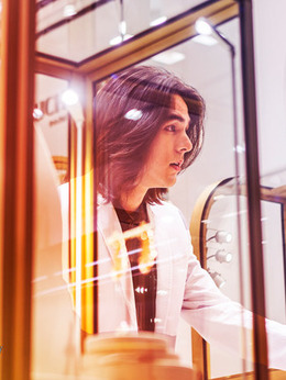 宇宙有爱浪漫同游剧情介绍_宅剧情