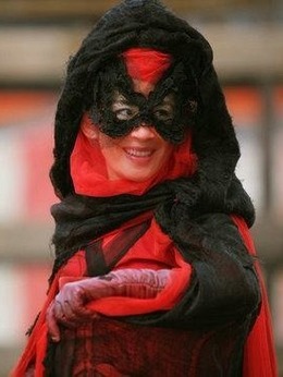 神奇侠侣剧情介绍_宅剧情