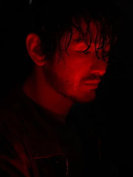 戴假发的人剧情介绍_宅剧情