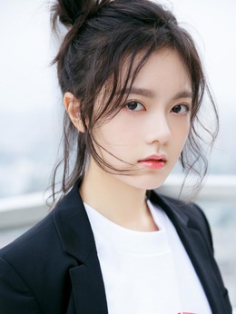 小轿车剧情介绍_宅剧情