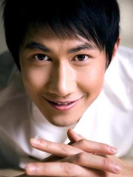 球爱俏佳人剧情介绍_宅剧情